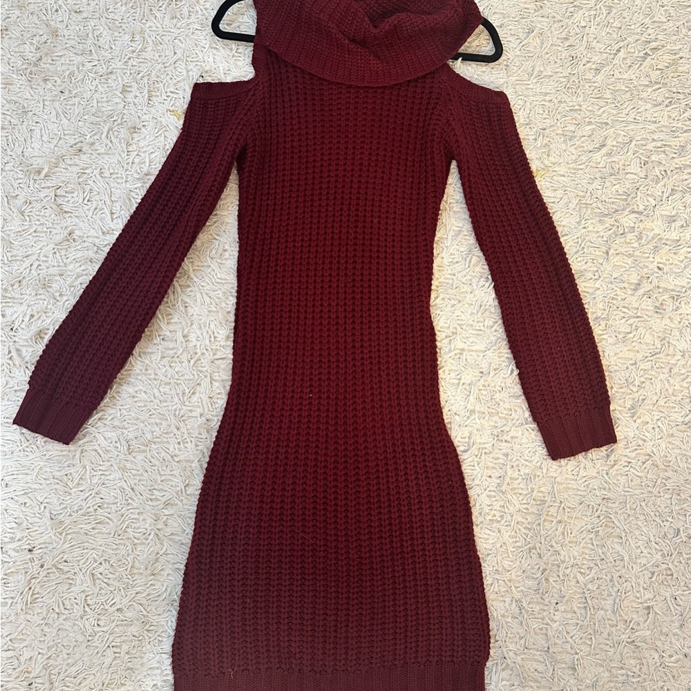 Chic Maroon Knit Shoulder Cutout Dress